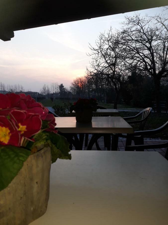 Barone Rosso Panzió Treviso Kültér fotó