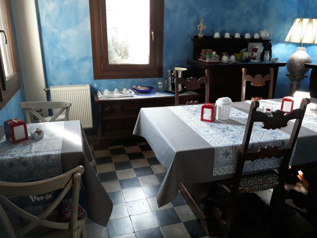 Barone Rosso Panzió Treviso Kültér fotó