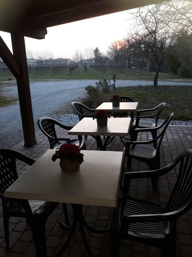 Barone Rosso Panzió Treviso Kültér fotó